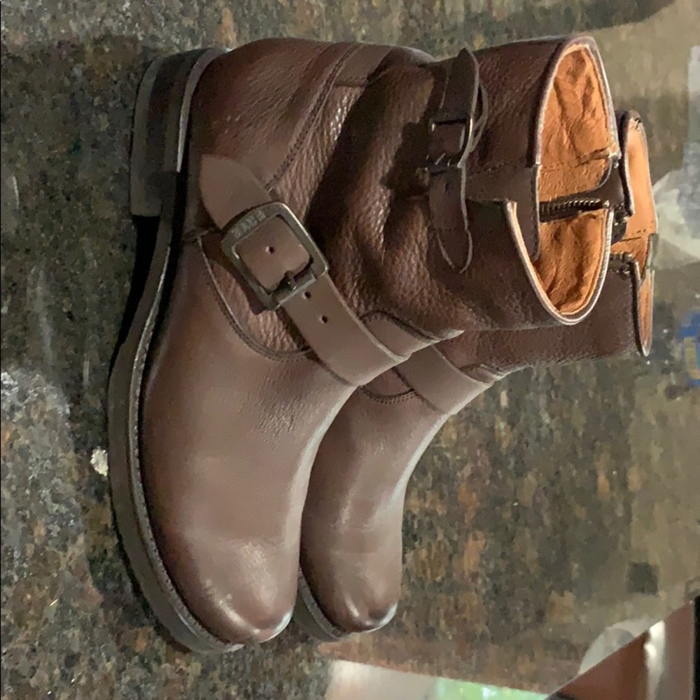 Frye Veronica Short Boot